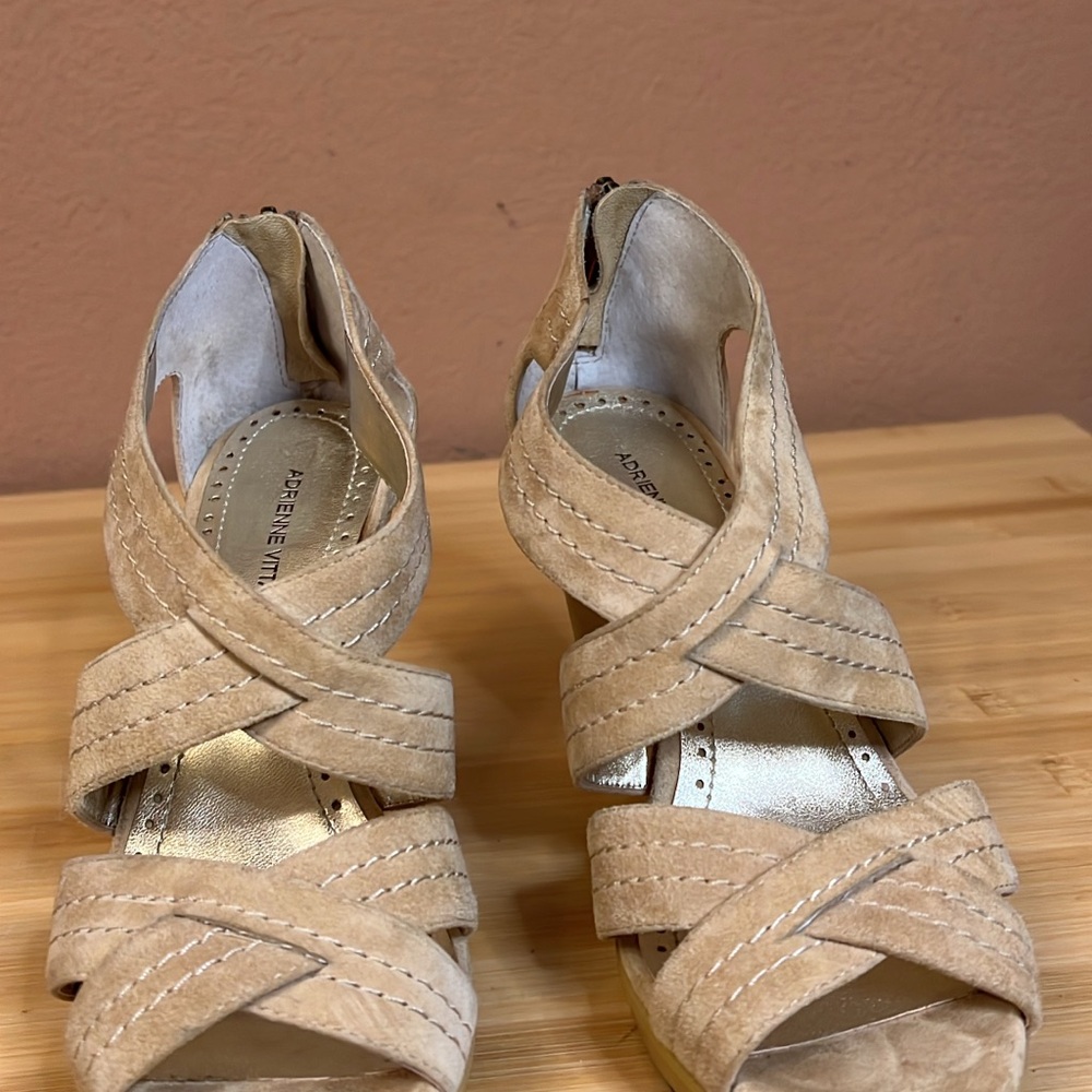Adrienne Vittadini Women's Tan Sandals